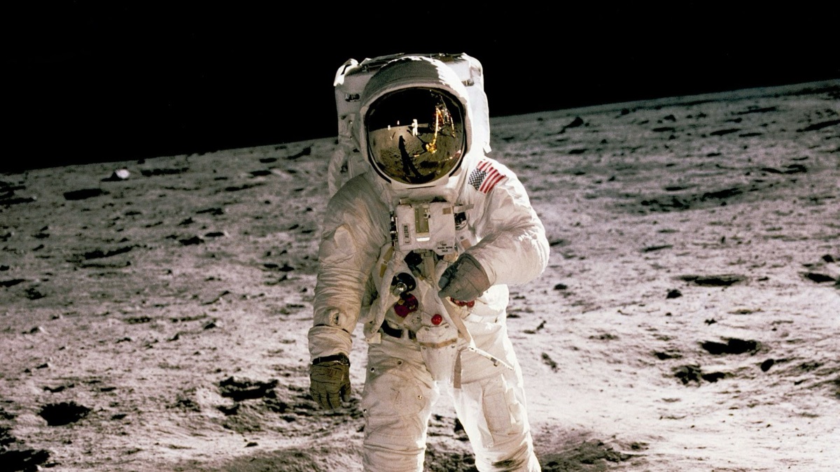 5 Incredible Qualifications You Need To Become An Astronaut